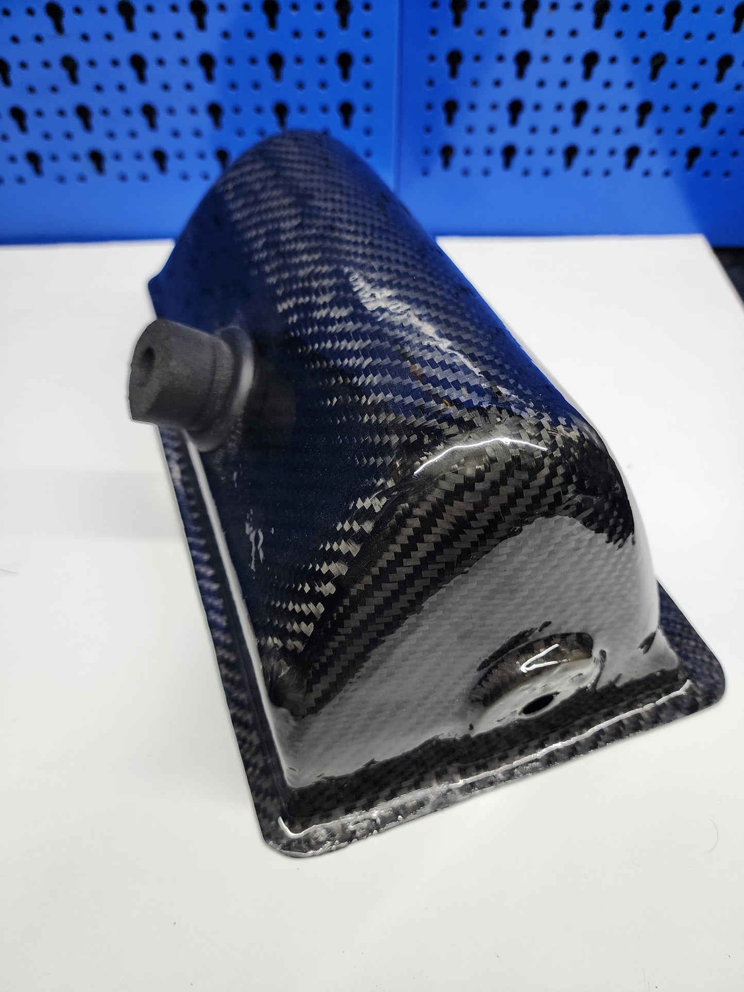 Carbon Sonar Cover - Garmin UHD2 9sv