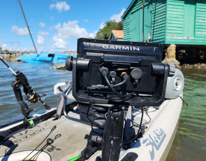Carbon Sonar Cover - Garmin UHD2 9sv